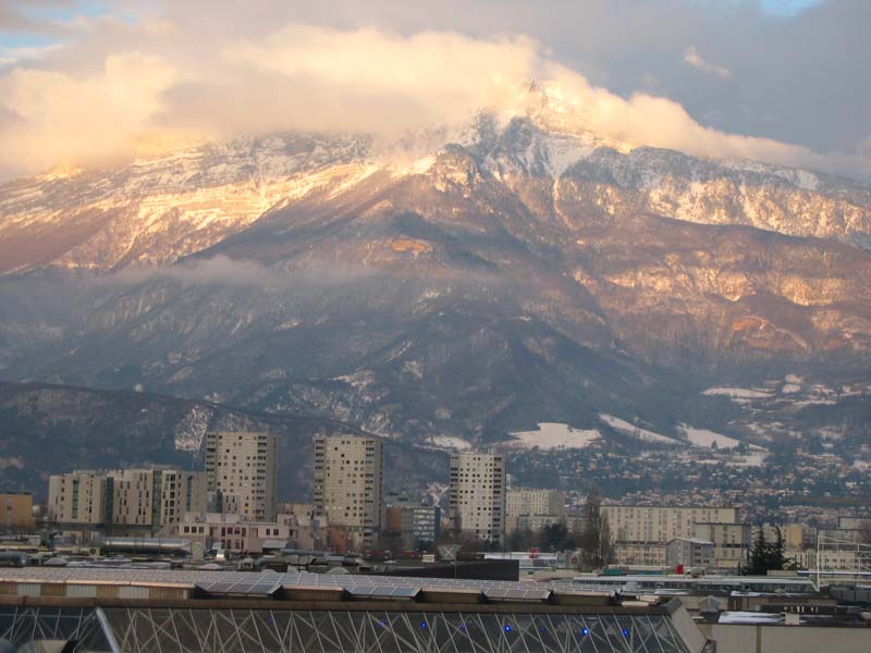 Alpy nad Grenoblem (F) / The Alps above Grenoble (F)