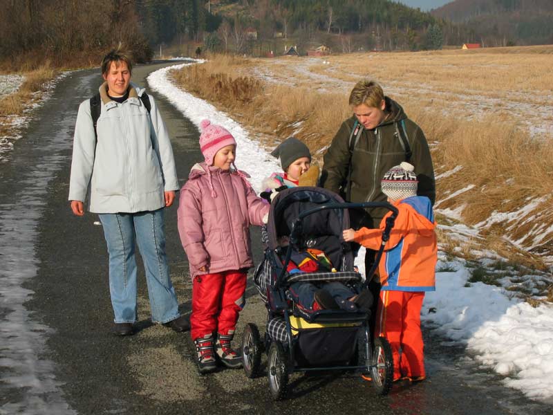 Eva, Hanka, Eliška, Jana, Ema, Marek