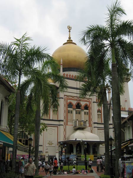 Sultánská mešita ve čtvrti Arab Street / Sultan Mosque in Arab Street quarter (SGP)