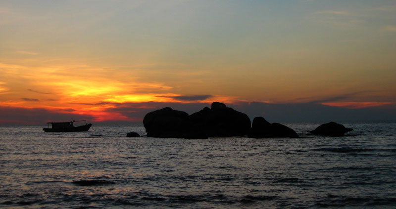 Západ slunce na Paya Beach / Sunset on Paya Beach (MAL)