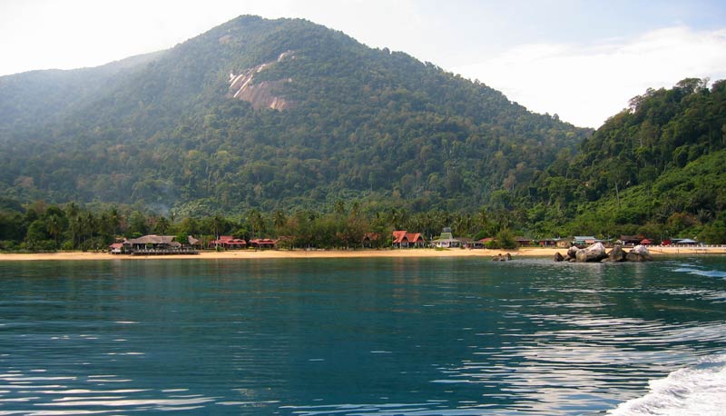 Letovisko Paya Beach na ostrově Tioman / Paya Beach resort on Tioman island (MAL)