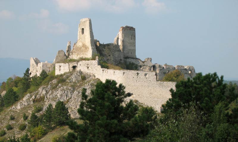 Čachtický hrad (SK) / Čachtice castle (SK)