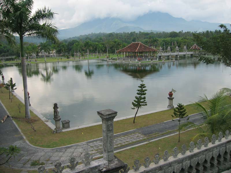 Vodní palác Ujung (Bali, RI) / Ujung water palce (Bali, RI)