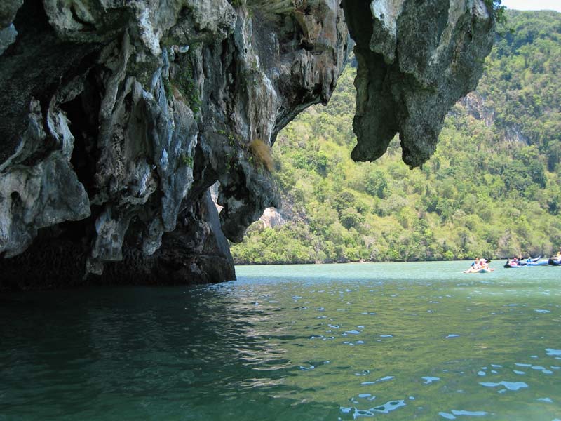 Výlet na kajaku kolem ostrova Hong (THA) / Kayaking trip around Hong island (THA)